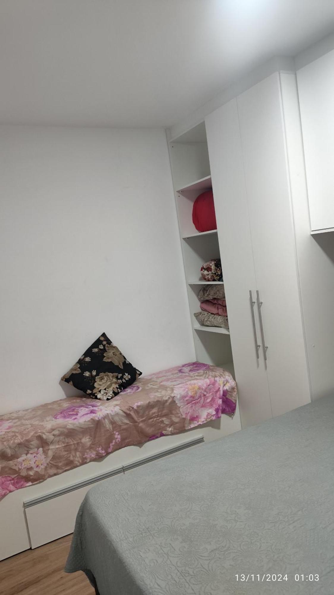 Apto Inteiro Completo, Proximo Metro E Principais Avenidas Sp Apartamento *
